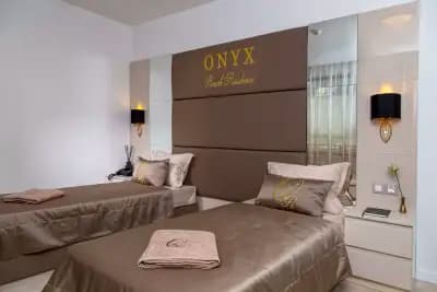 Onyx Beach Residence - Free Parking & Beach Access