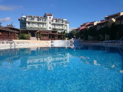 Family Hotel YALTA Свети Влас