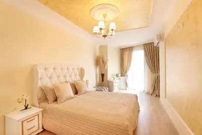 Private Apartment in Millennium 2