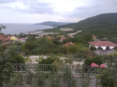 Вила Костадинов