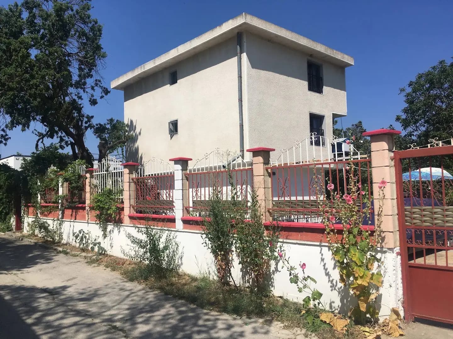 SURF House Villa Roza