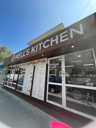 Mell's kitchen Asian & More