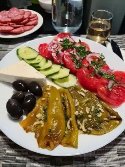Снекбар „Вихрен“