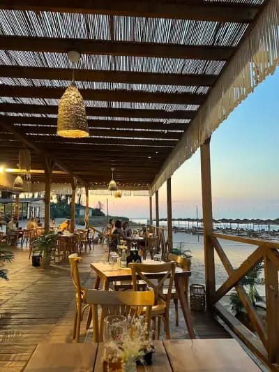 Lunara Beach