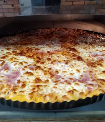 Pizza shop