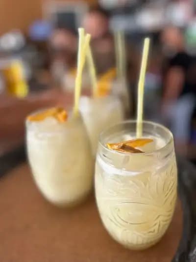 THE WAVE BEACH RESTAURANT