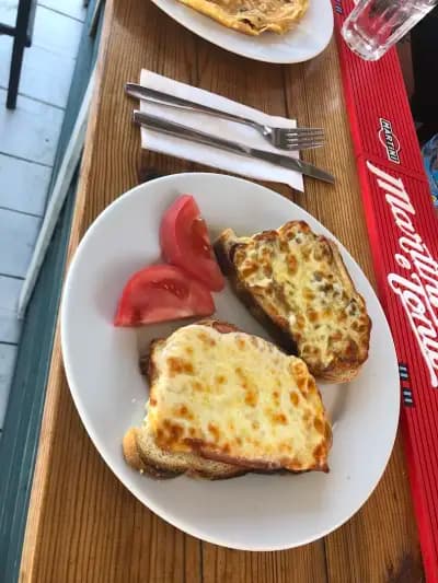 Restaurant & Bar Tarfa Garden / Ресторант и Бар Тарфа Гардън
