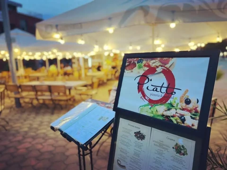 Piatto Pizzeria & Seafood