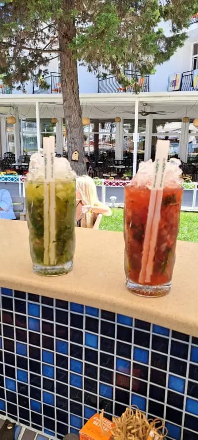 Bar Flamingo beach