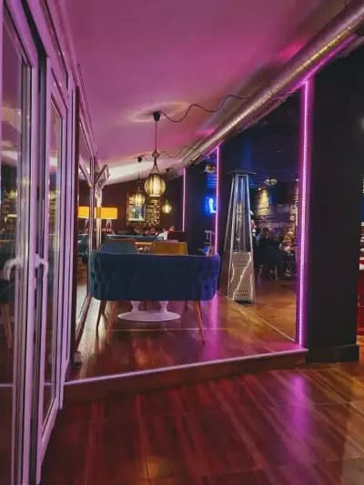 Condor Bar