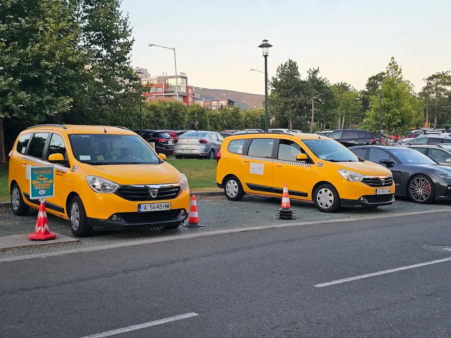 Taxi Paradise