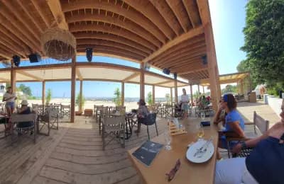 Perla Lounge & RestoBar (бивша резиденция Перла)
