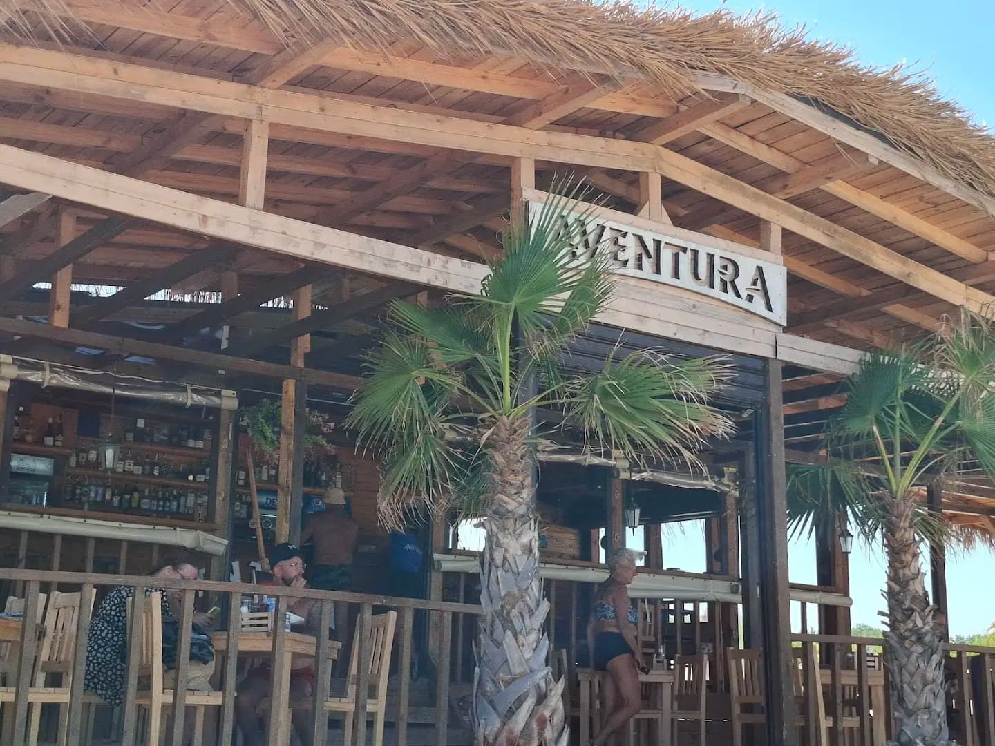 Beach bar Aventura