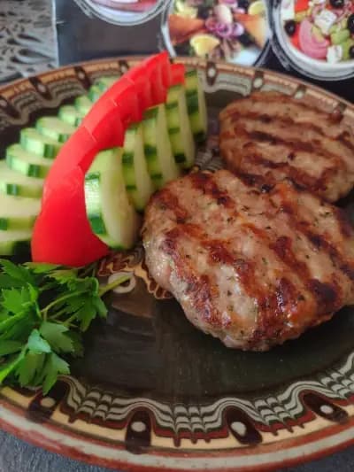 Mayak Pizza Bar & Dinner