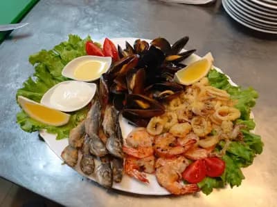 Bistro/Guesthouse KIPARIS