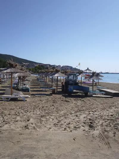 La Cubanita En El Mar Sveti Vlas