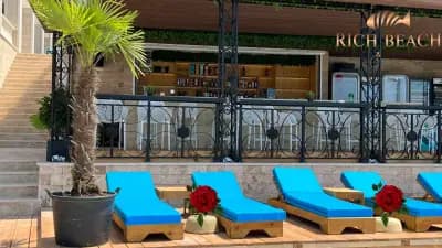 RICH Beach Bar & Restaurant