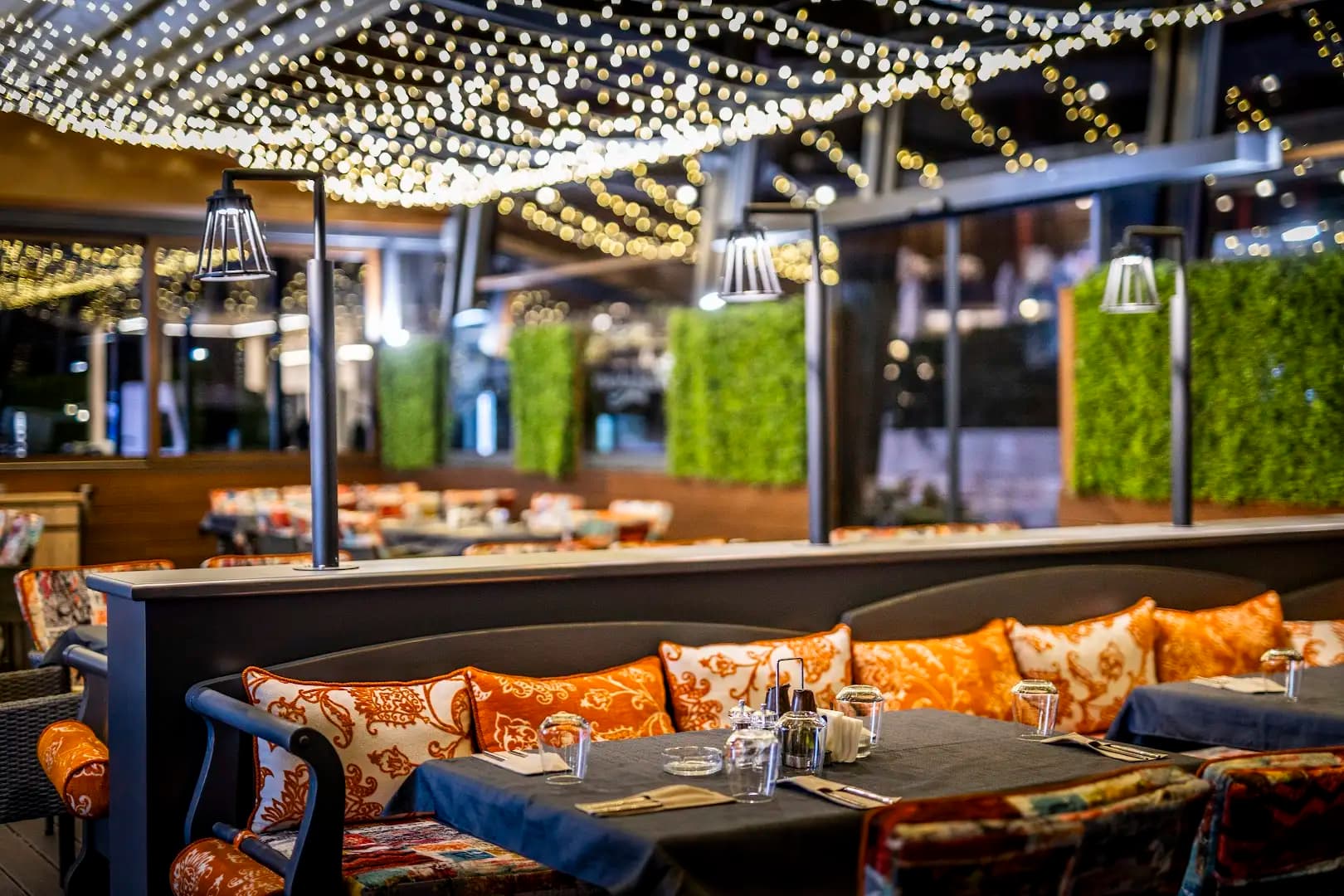 Galeon Dine & Wine
