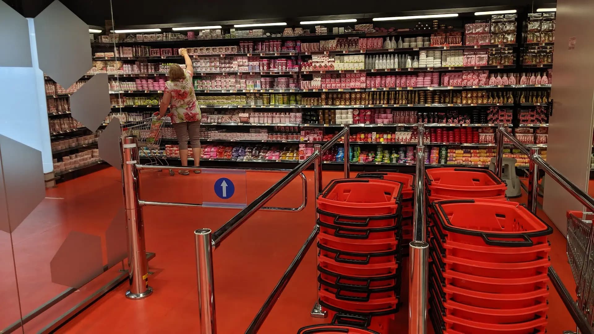 Supermarket Mladost