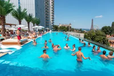 Skyfall Infinity Pool