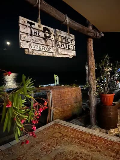 PIRATES Bar and Food