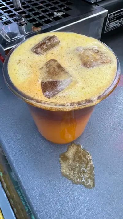 Фреш бар “BUBBLE” Waffles & Tea Sozopol