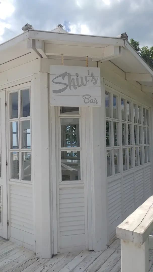 Shiv's Bar & Cafe