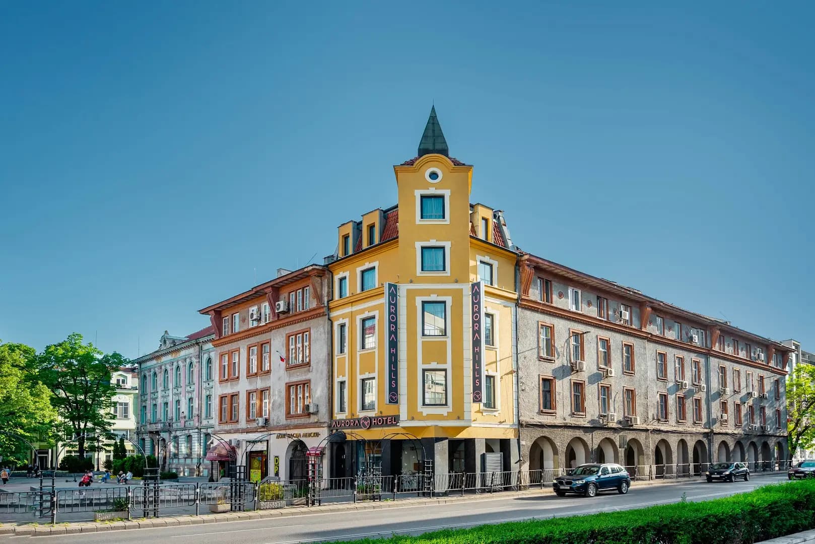 Aurora Hills Hotel