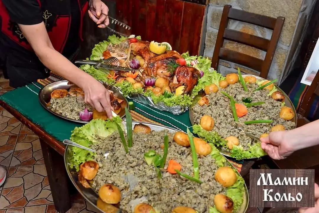 Traditional Mehana Mamin Kolio