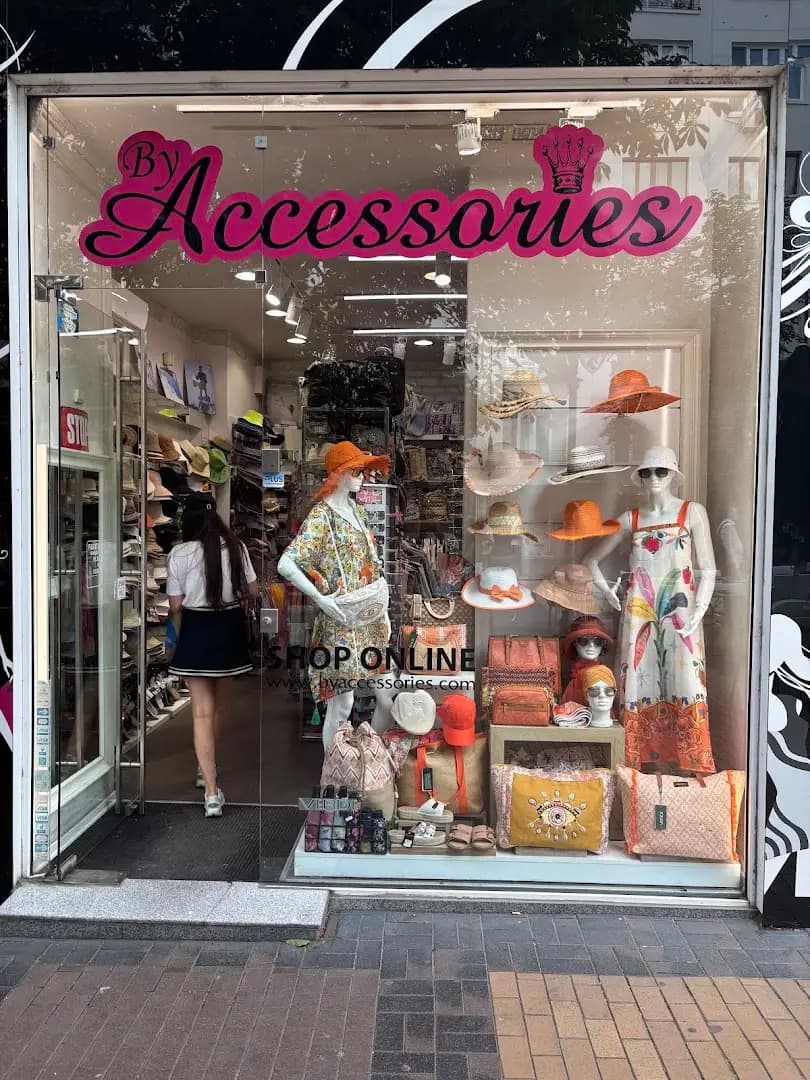 Магазин за дамски и мъжки аксесоари ByAccessories