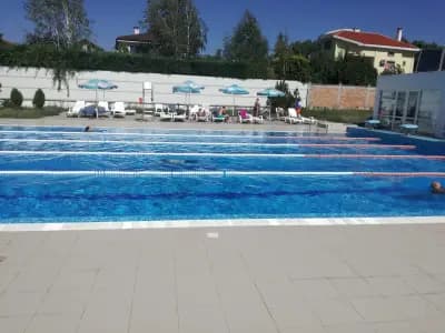 Открит басейн