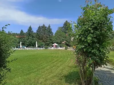 Открит плувен басейн