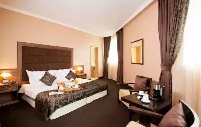 Expo Sofia Hotel - Free Arrival shuttle bus - Free Parking - Free Compliments - Free Wi-Fi