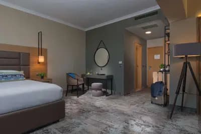 Expo Sofia Hotel - Free Arrival shuttle bus - Free Parking - Free Compliments - Free Wi-Fi