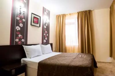 hotel Yanis