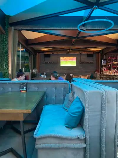Maison's Bar & Dinner
