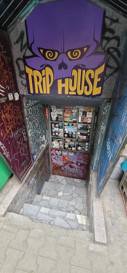 Трип Хаус