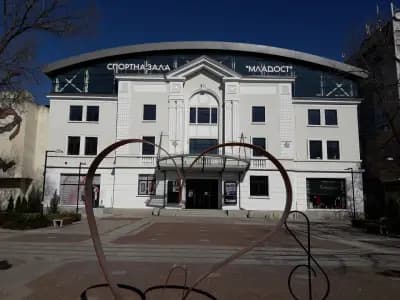 ХОТЕЛ ЯНИЦА