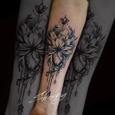 Tattoo studio "Sharky INK"