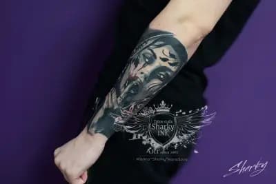Tattoo studio "Sharky INK"