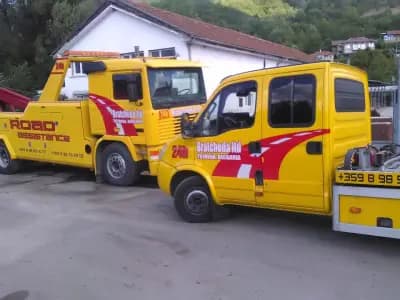 Пътна помощ Трявна - Road Assistance , Asistenta rutiera , Tractari auto , Yol yardımı