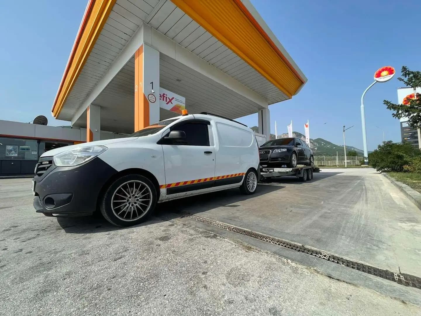 CAR CENTER - Денонощна пътна помощ Руен / Айтос / Бургас