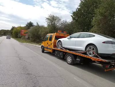 Денонощна пътна помощ І Добрич І Кеш Ауто 17 І Транспортни услуги