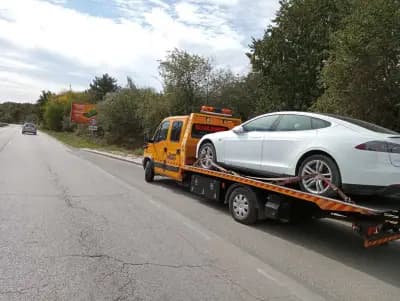 Денонощна пътна помощ І Добрич І Кеш Ауто 17 І Транспортни услуги