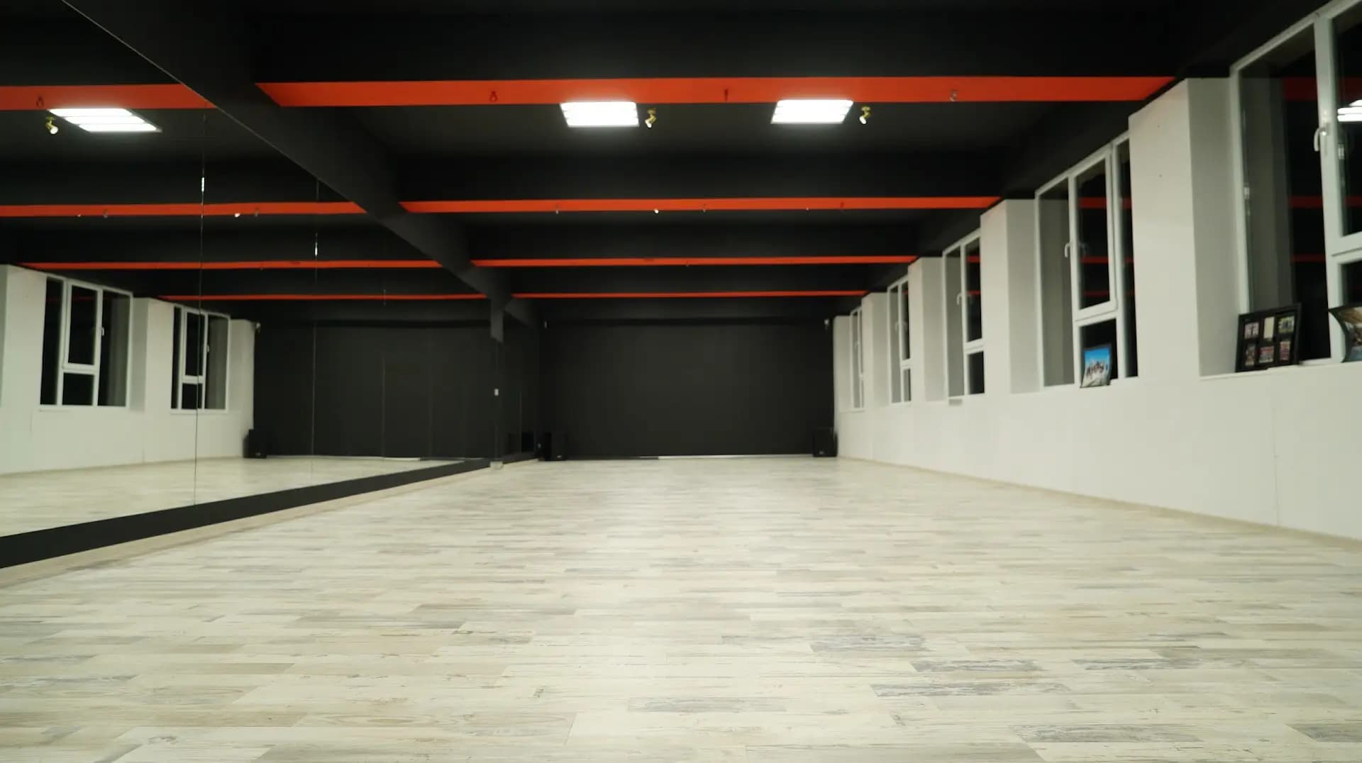 Creators Dance Center - Танци, Спорт и Рождени дни