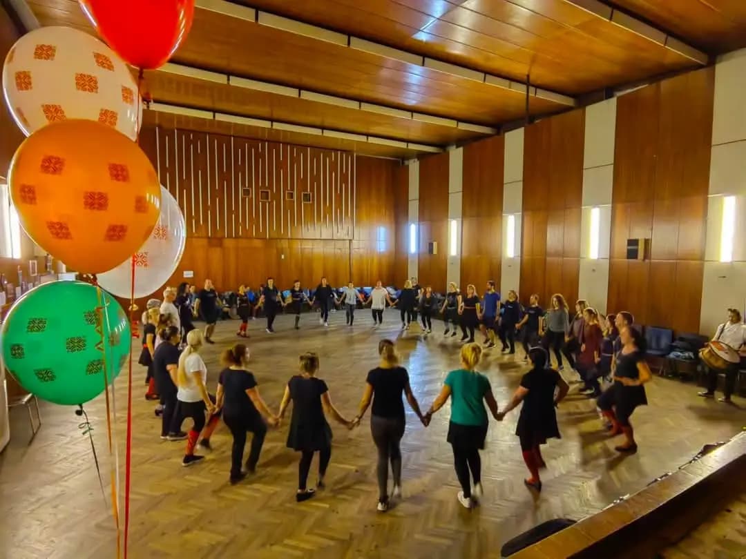 Клуб за Народни Танци ФТК "Ръка за ръка"