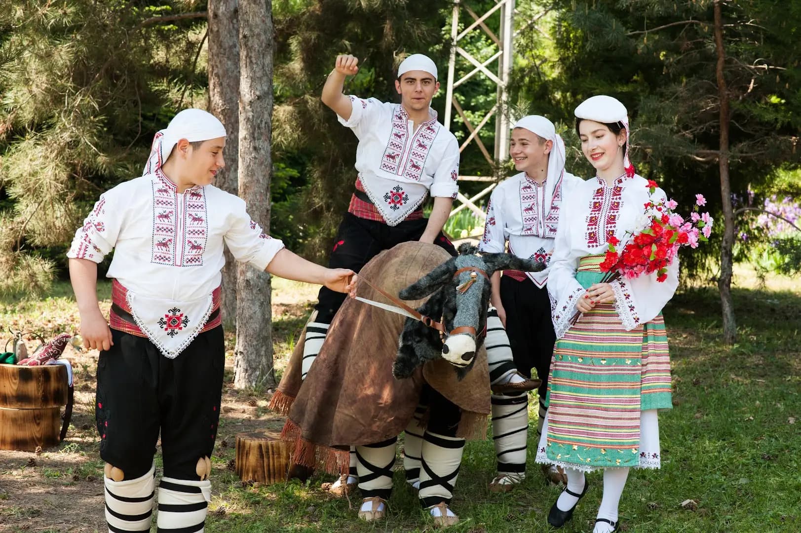 ТАНЦОВА ЗАЛА "ДИВНИ ТАНЦИ"