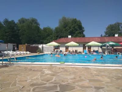 Плувен басейн и тенис кортове "Аквакорт" гр. Килифарево