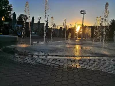 Парк „Възраждане“