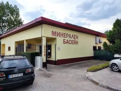 Минерален басейн "Извора"
